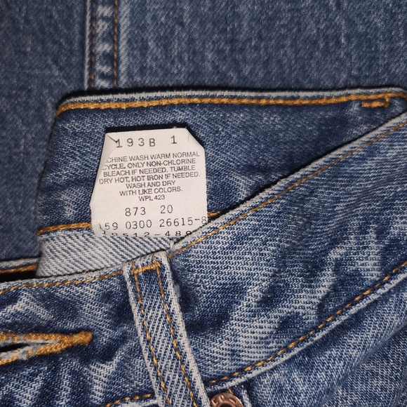 Levi's - Picture 4 of 10